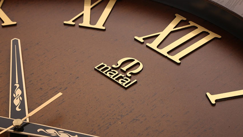 Manufacturer of luxury wall clocks