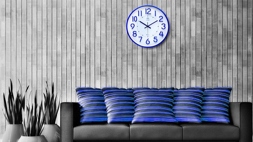 Why is a wall clock an important part of decoration?
